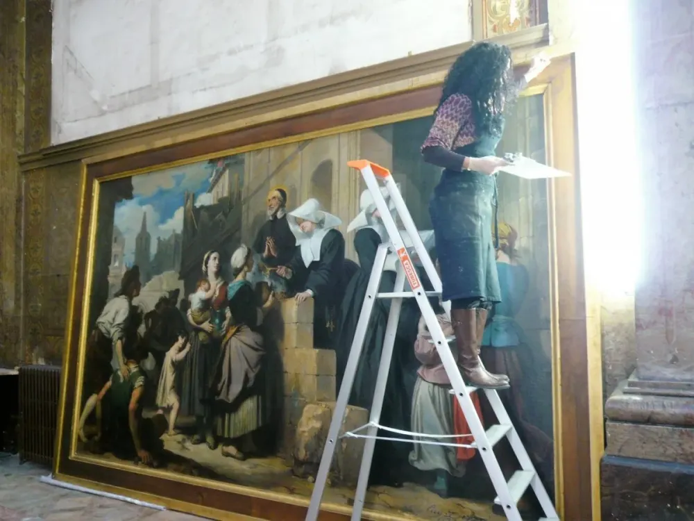 finitions sur une oeuvre de Glaize avant raccrochage chapelle